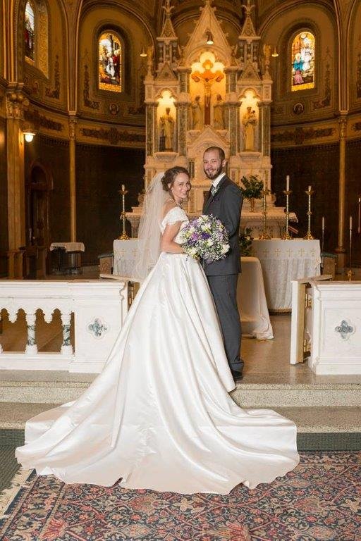 capped sleeve wedding dress